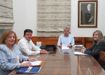 Την ένταξη του έργου για τη βελτίωση οδικής ασφάλειας Π.Ε. Ηρακλείου υπέγραψε ο Σταύρος Αρναουτάκης