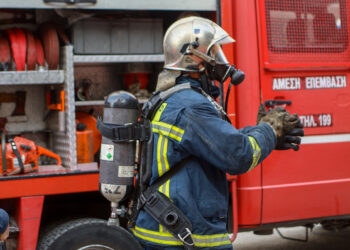 Πυρκαγιά σε κατοικία στο Μοσχάτo: Νεκρή εντοπίστηκε ηλικιωμένη γυναίκα