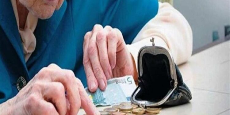 Συντάξεις: Πάσχα σε δυο ταχύτητες – Ποιοι μένουν «στην απ’ έξω»