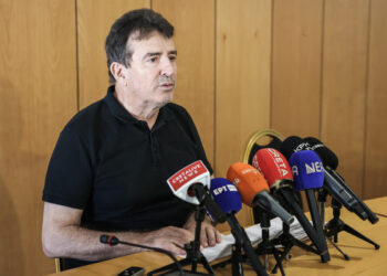 Η ομάδα που επιτέθηκε σε Υπουργείο Εργασίας και Hellenic Train θα συλληφθεί