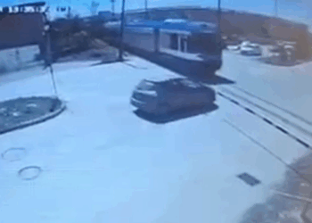 Σύγκρουση γιατρού με προαστιακό μετά από 36ωρη εφημερία – «Δεν θυμάμαι τίποτα»
