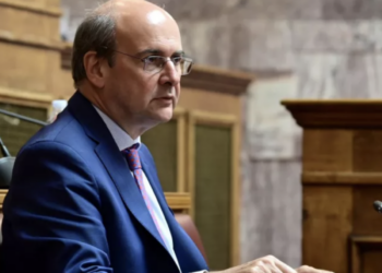 Χατζηδάκης: Να μην πάει χαμένη η πρόοδος των τελευταίων ετών