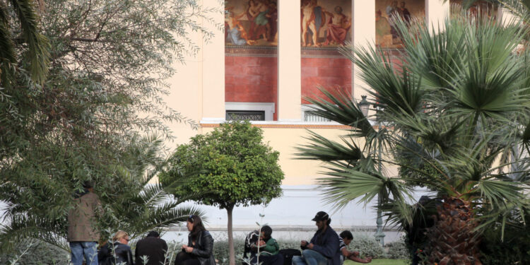 Τοξικομανείς στην καρδιά της πόλης – Μια χρόνια «πληγή» και ο νόμος της σιωπής