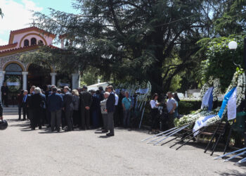 Πέτρος Μολυβιάτης: Το τελευταίο αντίο