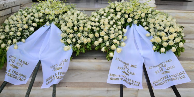 Νίκος Γαλανός – Κηδεία: Tο τελευταίο «αντίο» στον σπουδαίο ηθοποιό