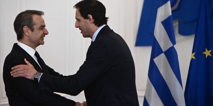 Επίτροπος Κλίματος και Καθαρής Ανάπτυξης σε Μητσοτάκη: Είναι εντυπωσιακό αυτό που έχετε κάνει στην οικονομία