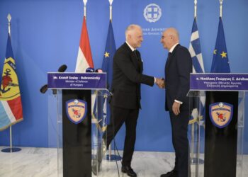 Συνάντηση ΥΕΘΑ Ν. Δένδια με τον Υπουργό Άμυνας της Ουγγαρίας K. Szalay-Bobrovniczky