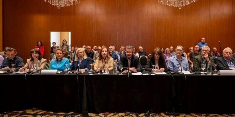 Η εξασφάλιση συνθηκών αρμονικής συνύπαρξης των ανθρώπων και της βιοποικιλότητας είναι ο άμεσος στόχος μας