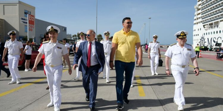 Η ασφάλεια είναι η πρώτη προτεραιότητά μας, σε ό,τι έχει να κάνει με όλα τα λιμάνια και τις υποδομές μας