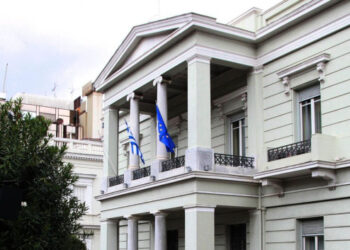 Η πρώτη αντίδραση του ΥΠΕΞ για την Ι.Μ. του Όρους Σινά: “Δεν υπάρχει κανένα περιθώριο να αποκλίνουμε από την κοινή κατανόηση των δύο πλευρών”