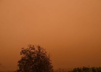 Καιρός: «Λιβανέζικος καύσωνας» και 35άρια