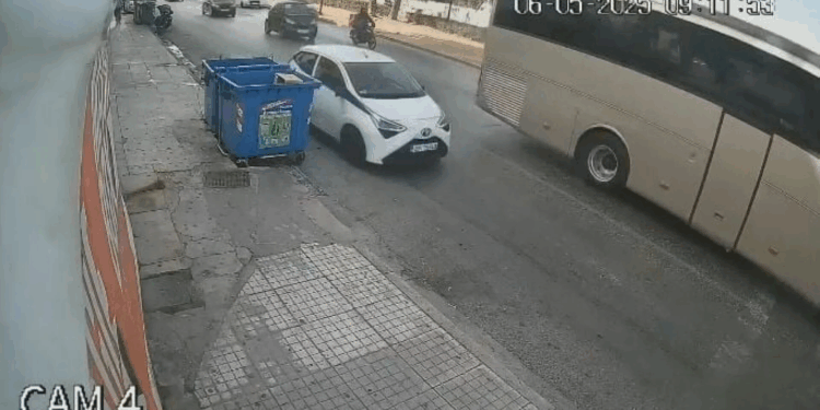 Απαγωγή στον Υμηττό: «Με βοηθάει ο πατέρας μου, δώσε μου καμία εβδομάδα» – Τα μηνύματα του 24χρονου με τους δράστες