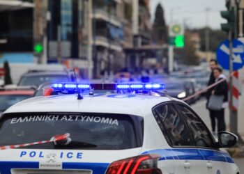Καλάβρυτα: 1.000 ευρώ πήραν οι ένοπλοι ληστές των ΕΛΤΑ- «Μου έβαλαν καλάσνικοφ στο κεφάλι, πυροβόλησαν στον αέρα» -Αυτόπτης μάρτυρας περιγράφει