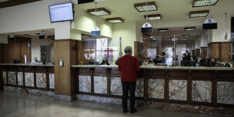 Μονιμότητα στο δημόσιο, από τον Ελ. Βενιζέλο στο σήμερα