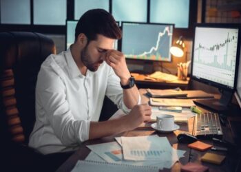 Οι Έλληνες εργαζόμενοι «ιδρώνουν την φανέλα» στην Ευρώπη