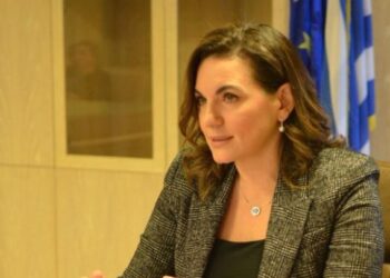 «Δέχθηκα εκβιασμό στο διαζύγιό μου – Οι γυναίκες πολιτικοί στο στόχαστρο προσωπικών επιθέσεων»