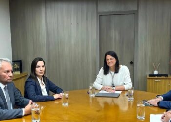 Συνάντηση Υπουργών Ν. Κεραμέως και Ο. Κεφαλογιάννη με το Προεδρείο της ΠΟΕΕΤ: Θετικές οι επιπτώσεις της Ψηφιακής Κάρτας Εργασίας σε τουρισμό και επισιτισμό