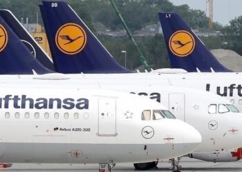 Lufthansa: Πτήση ακυβέρνητη για 10 λεπτά