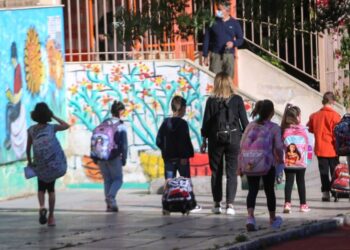 Γονική άδεια: Μία έξτρα ημέρα για όλους τους γονείς