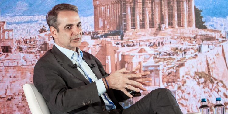 Η δημοσκοπική άνοιξη του Μεγάρου Μαξίμου