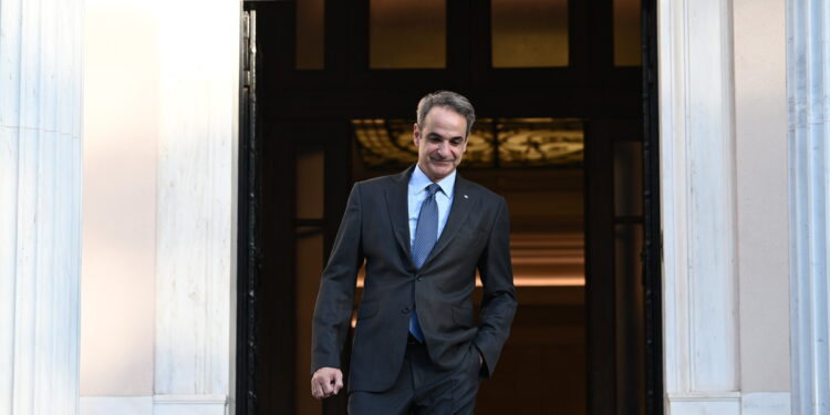 Κάθε χρόνο, 1,5 εκατομμύριο χαμηλοσυνταξιούχοι, ανασφάλιστοι υπερήλικες και άτομα με αναπηρία, θα λαμβάνουν 250 ευρώ καθαρά