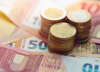Νέος εξωδικαστικός μηχανισμός: Ευκαιρία για “κούρεμα” και ρυθμίσεις με έως 420 δόσεις
