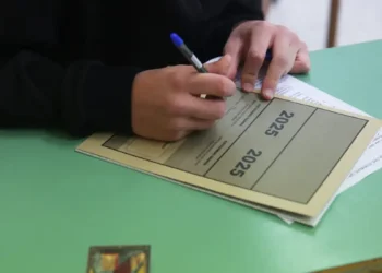 Πανελλαδικές Εξετάσεις 2025 (ΕΠΑΛ): Δείτε το θέμα των Νέων Ελληνικών
