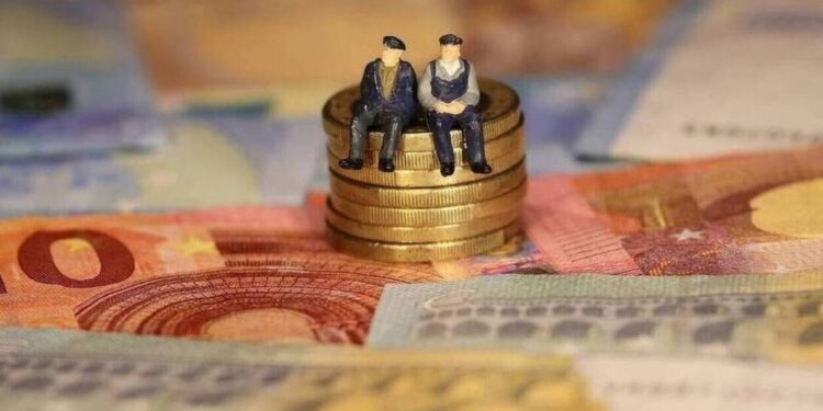 Συντάξεις Ιουνίου 2025: Ώρα πληρωμών για κύριες, επικουρικές, ΙΚΑ-ΕΤΑΜ, ΟΤΕ, ΔΕΗ
