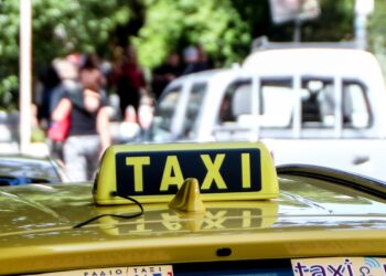 Αττική χωρίς ταξί: Χειρόφρενο τραβούν οι αυτοκινητιστές