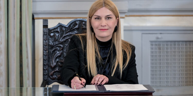 Σέβη Βολουδάκη στην TP: «Σκοπός μας είναι να διασφαλίσουμε ότι η Ελλάδα δεν θα αποτελεί προορισμό εύκολης και παράνομης πρόσβασης»