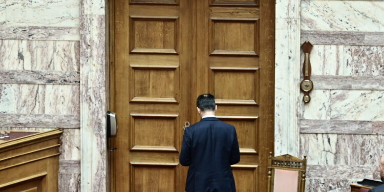 Η αντιπολίτευση μπροστά σε νέα δεδομένα με αιχμή την Προανακριτική