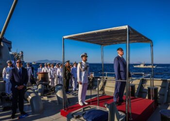 Επιθεώρηση του Στόλου από τον ΠτΔ Κ. Τασούλα – Παρουσία του Υπουργού Εθνικής Άμυνας Ν. Δένδια