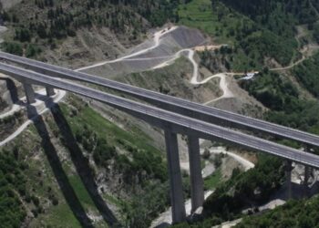 Θεσσαλονίκη: Ενοχή για 7 άτομα για υπερκοστολογήσεις ύψους 32 εκατ. ευρώ στην Εγνατία Οδό, προτείνει η εισαγγελέας