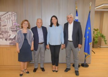 Θεσμικά και ασφαλιστικά αιτήματα αιρετών στο επίκεντρο της συνάντησης της ΚΕΔΕ με την Υπουργό Εργασίας Νίκη Κεραμέως