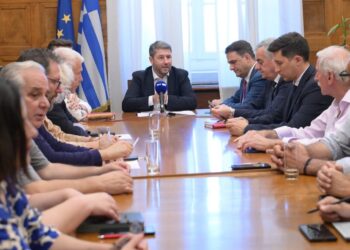 Ν. Ανδρουλάκης: «Έχουν ωριμάσει οι συνθήκες για την επαναφορά 13ου και 14ου μισθού με αφετηρία τον 13ο μισθό»