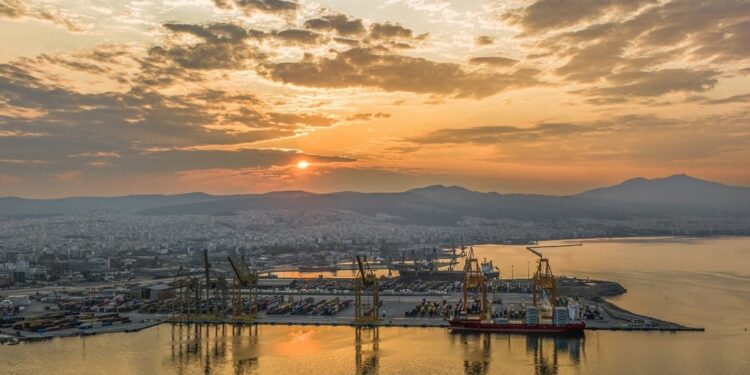 ΟΛΘ: Διαψεύδει τα δημοσιεύματα για δημόσια πρόταση ή αλλαγή στη μετοχική σύνθεση