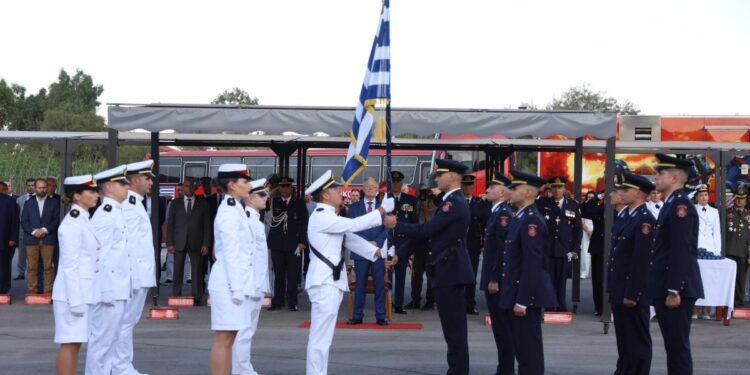 Ορκωμοσία νέων Ανθυποπυραγών παρουσία του ΠτΔ (vid)