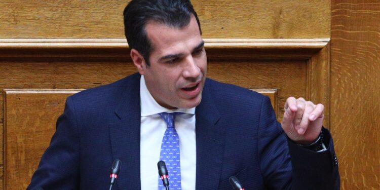 Νέος υπουργός Μετανάστευσης και Ασύλου ο Πλεύρης – Θεοχάρης, Ανδριανός, Δερμεντζόπουλος οι νέοι υφυπουργοί