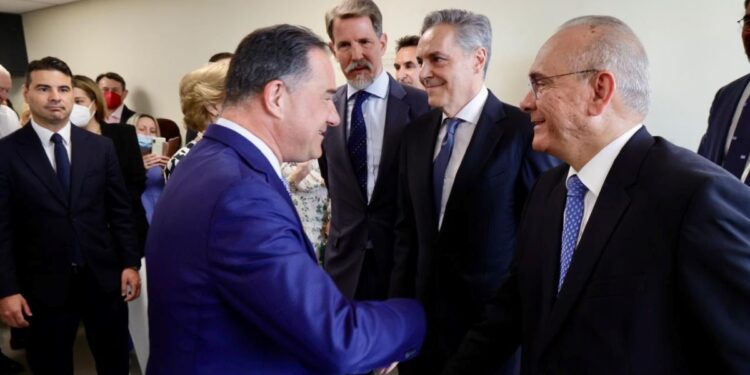 Α. Γεωργιάδης: “Εγκαίνια των ανακαινισμένων αιθουσών της βραχείας νοσηλείας των ογκολογικών ασθενών της αιματολογικής κλινικής του Ευαγγελισμού”