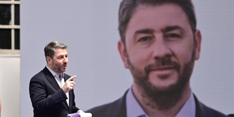 Εντόπισαν τις «δεξαμενές»: Focus σε ειδικές εκλογικές ομάδες και γεωγραφικές περιοχές