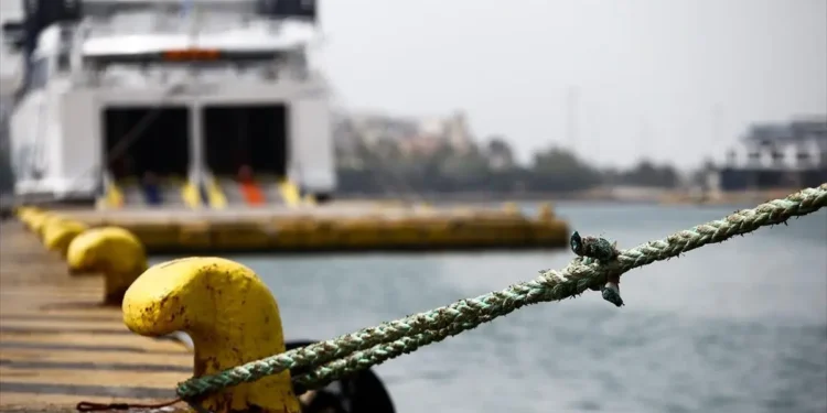 Το Υπουργείο Ναυτιλίας για την απεργία στην ακτοπλοΐα