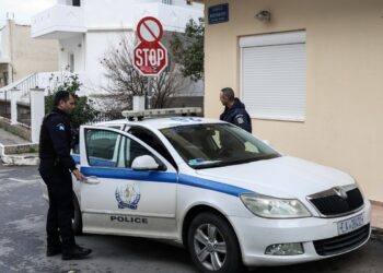 Σε εξέλιξη αστυνομική επιχείρηση σε οικισμό στον Ασπρόπυργο – Έχουν γίνει τρεις συλλήψεις για κλοπές