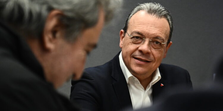 Στόχος η επανεκκίνηση: Σε υπαρξιακό σταυροδρόμι ο ΣΥΡΙΖΑ αναζητά πυξίδα