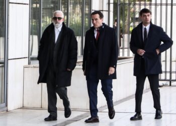 Δίκη Φιλιππίδη: Λιποθύμησε μέσα στην δικαστική αίθουσα – «Προσδοκία να πάρουν τη θέση της συζύγου του», είπε ο Χαϊκάλης