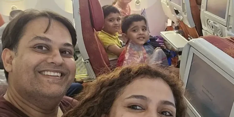 H selfie πριν από την τραγωδία: Τραγική οικογενειακή ιστορία πίσω από τη συντριβή της Air India