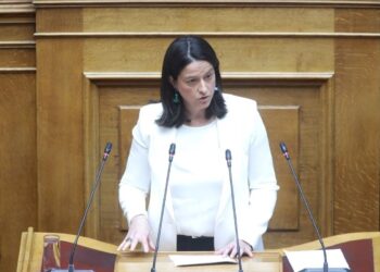 Ν. Κεραμέως: Από τους 660.000 Έλληνες που έφυγαν στο εξωτερικό, 420.000 έχουν ήδη επιστρέψει
