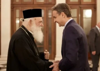 Νυχτερινή επίσκεψη Ιερώνυμου στο σπίτι του Πρωθυπουργού- Τι συζήτησαν