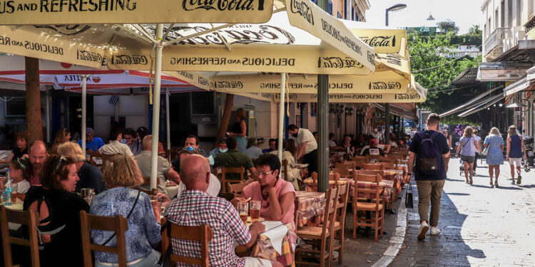 My Street: Τι είναι και πώς θα λειτουργεί- Τέλος στην αυθαίρετη χρήση κοινόχρηστων χώρων