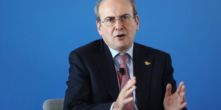 Χατζηδάκης: Η Ελλάδα δεν έχει γίνει παράδεισος, αλλά σίγουρα τα πράγματα είναι διαφορετικά