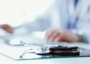 Ξεπερνά το 50% η συμμετοχή των πολιτών στο ΠΡΟΛΑΜΒΑΝΩ – Έρχονται ειδικές εξετάσεις και για τη νεφρική λειτουργία